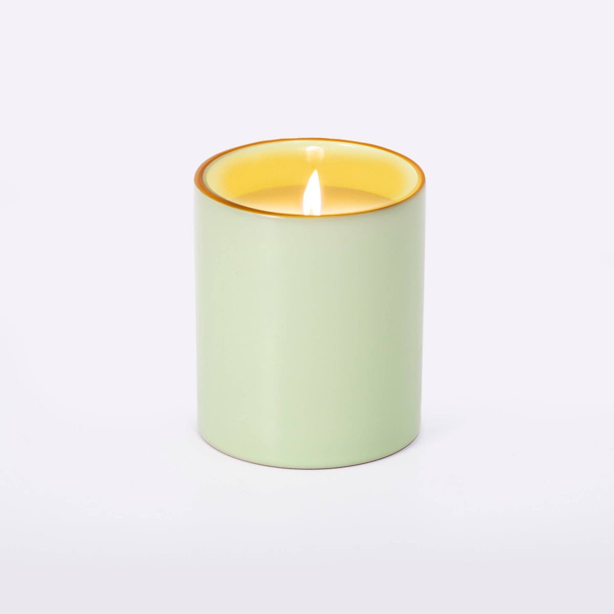Medium Candle | La Vive - Asian Pear, Lychee and Cassis | L&#39;or de Seraphine