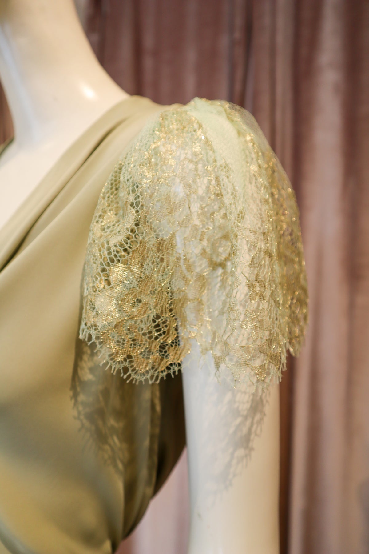 Vilas Top | Sage Double Georgette with Detachable Lace Sleeves