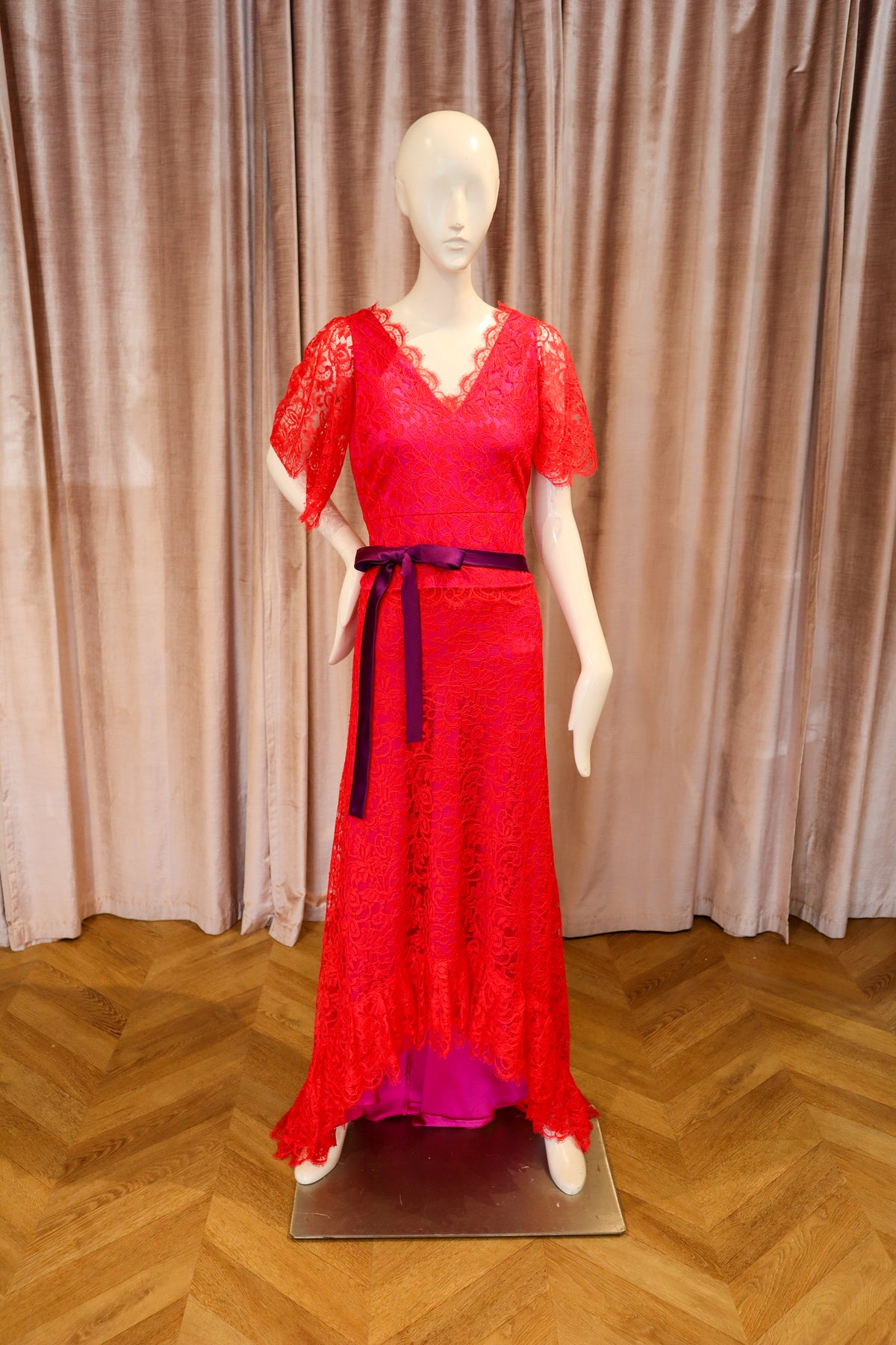 Doux Skirt | Chantilly Lace | Red Magenta