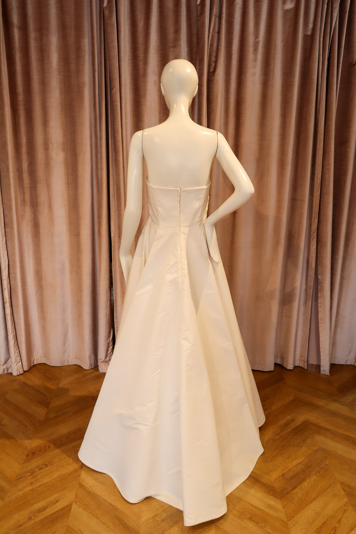 Camille Gown | Silk Faille | Silk White