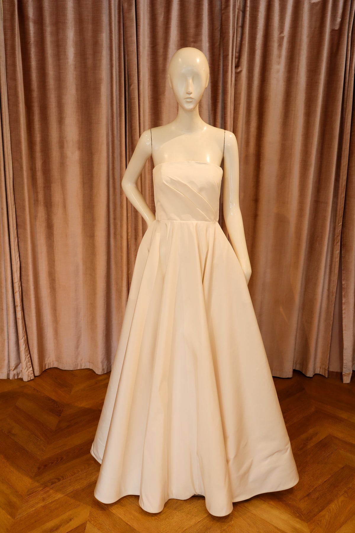Camille Gown | Silk Faille | Silk White