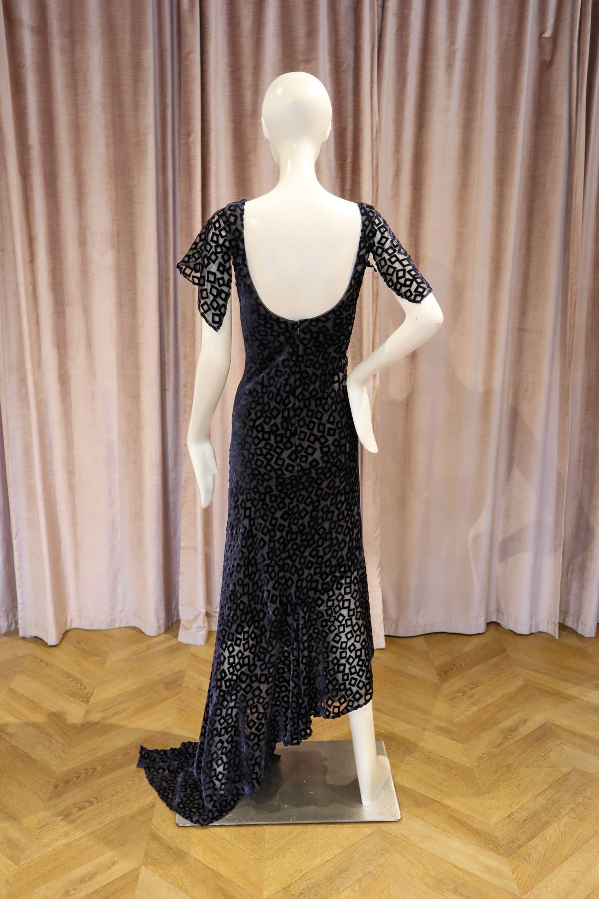 Mori Gown | Geo Square Devoré Velvet