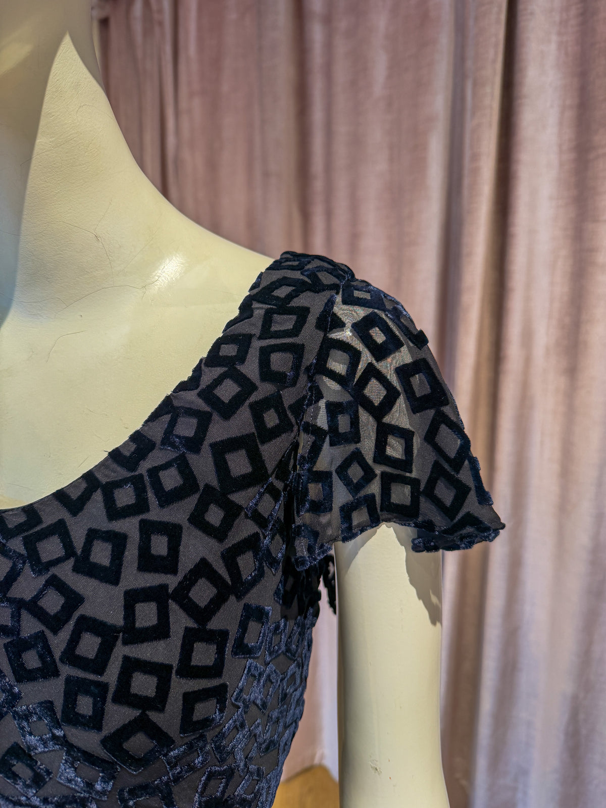 Mori Gown | Geo Square Devoré Velvet