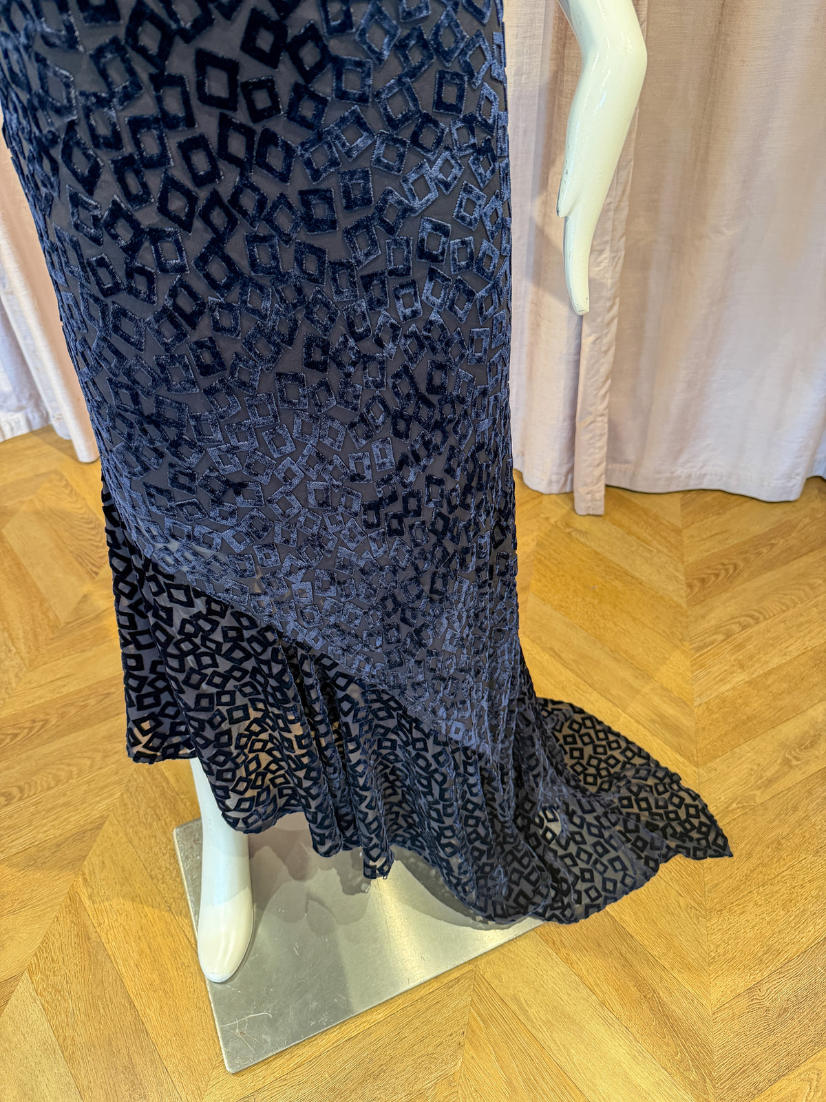 Mori Gown | Geo Square Devoré Velvet