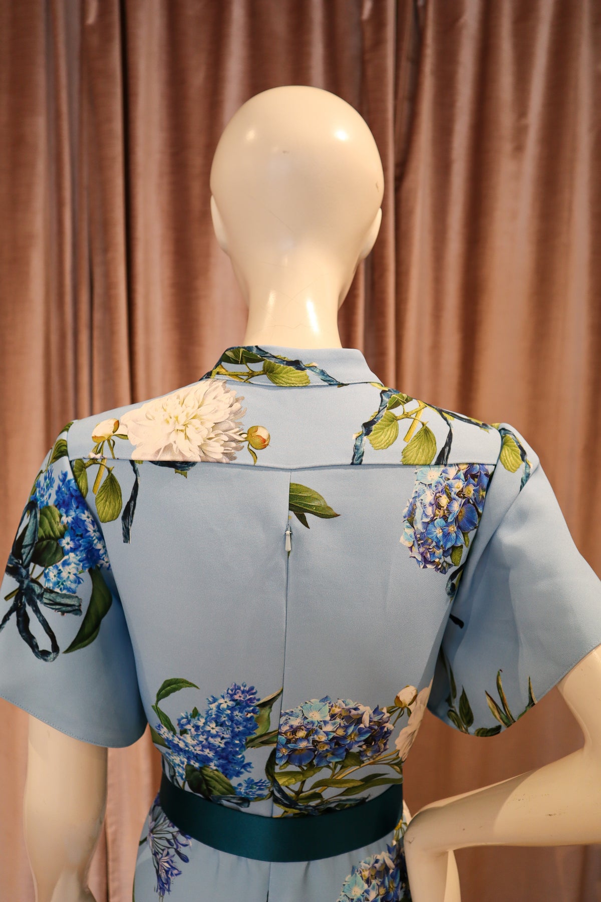 Accord Gown | 4-Ply Crepe | Blue Bouquet