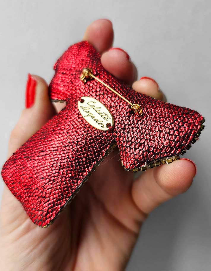 Back of a celeste mogador bow brooch