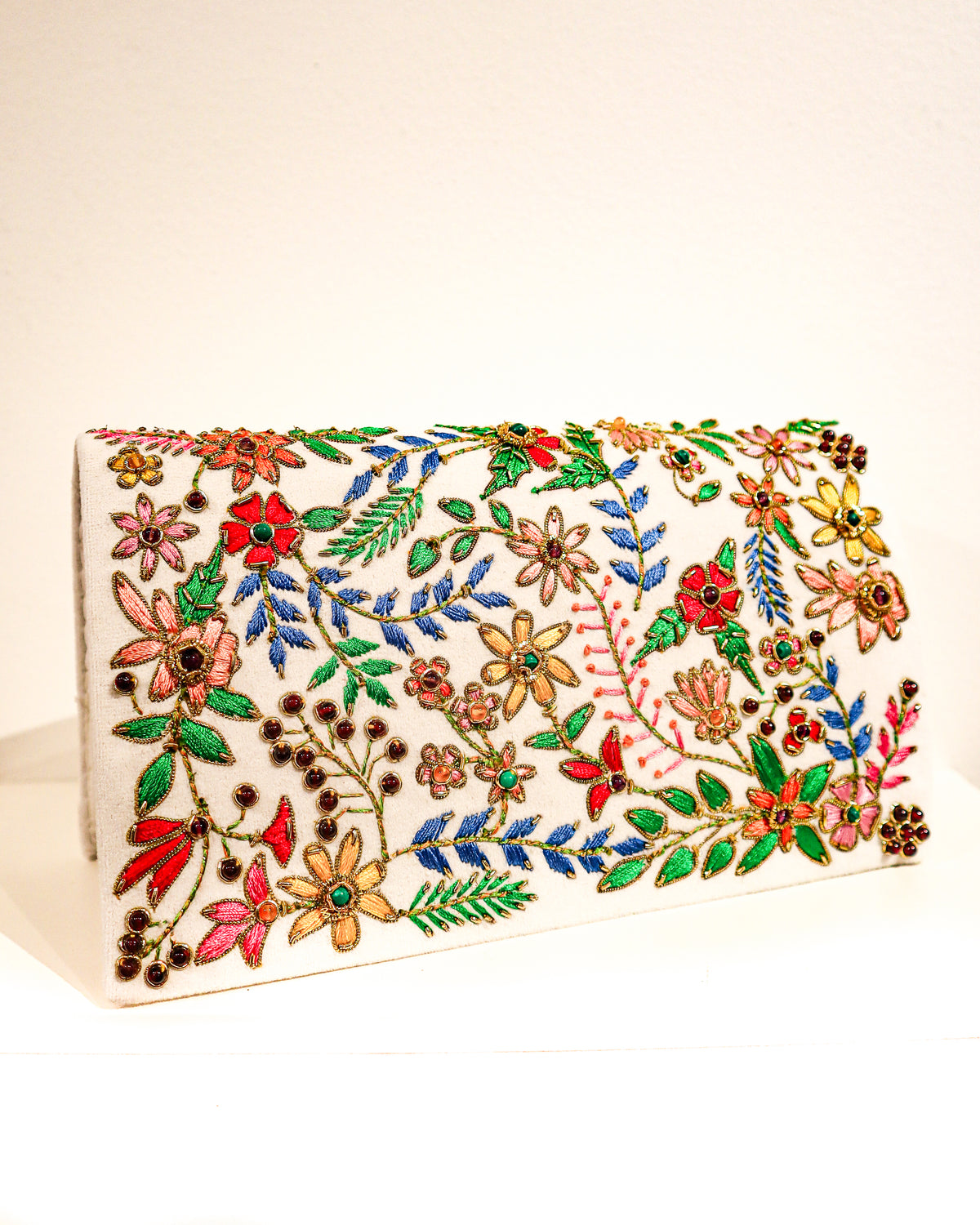 Evening Clutch | Bold Floral | White Velvet, Emeralds, Lapis, Garnets | Mariam Zardozi