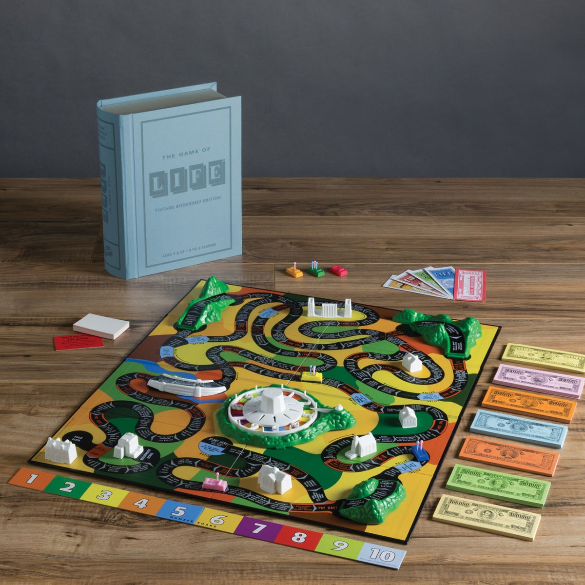 Vintage Bookshelf Edition | The Game of Life | WS Game Company