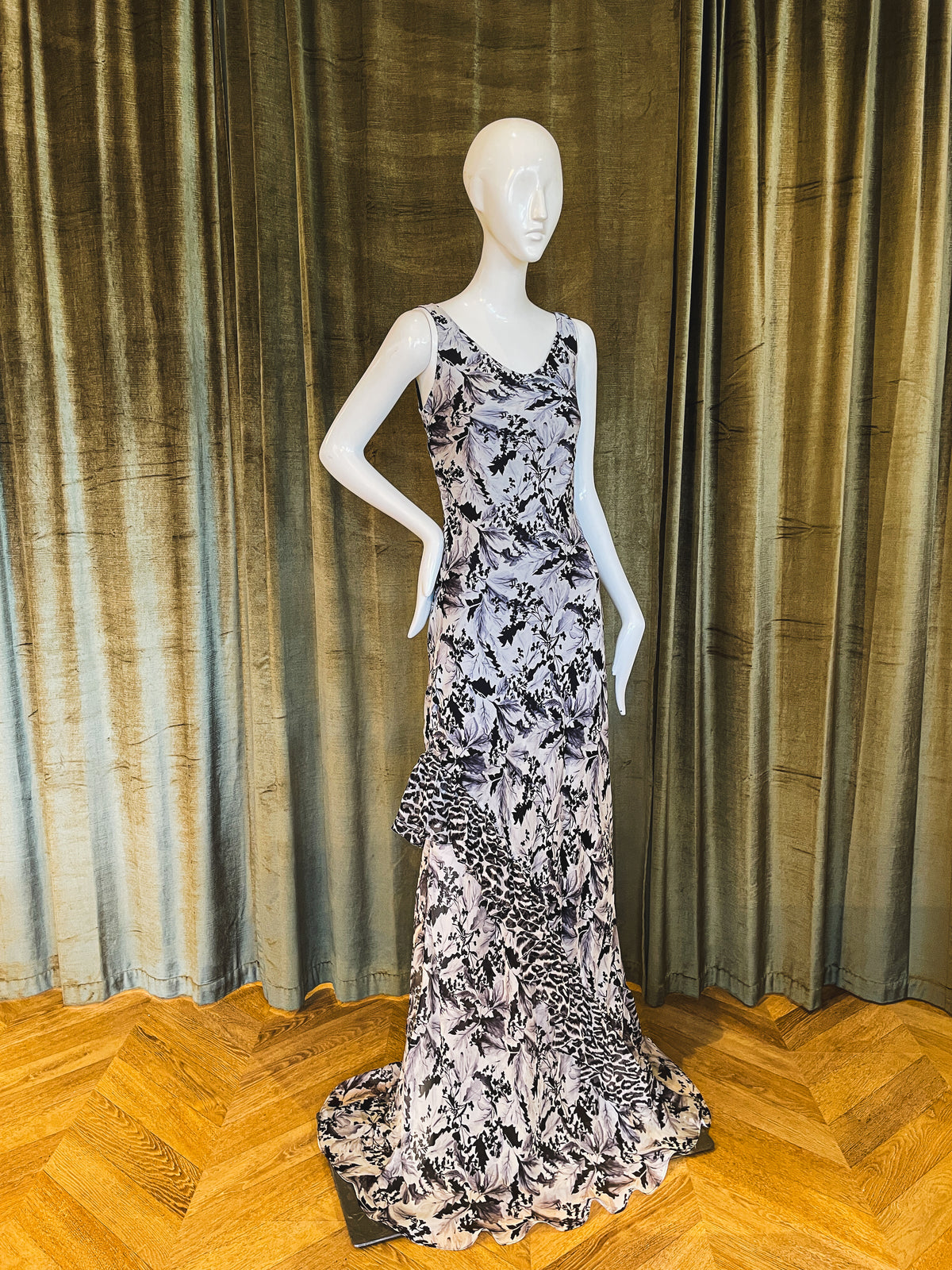 Lori Gown | Engraved Botanicals Silk Chiffon