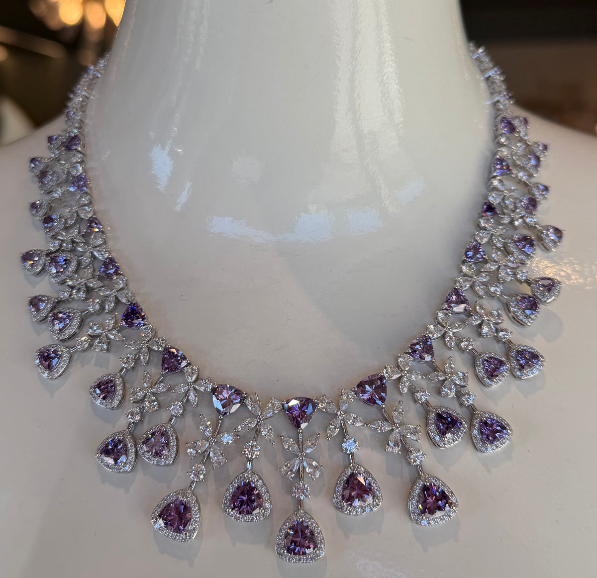 Collar Necklace | Demure Clover Trilliant Drop | Amethyst & Crystal