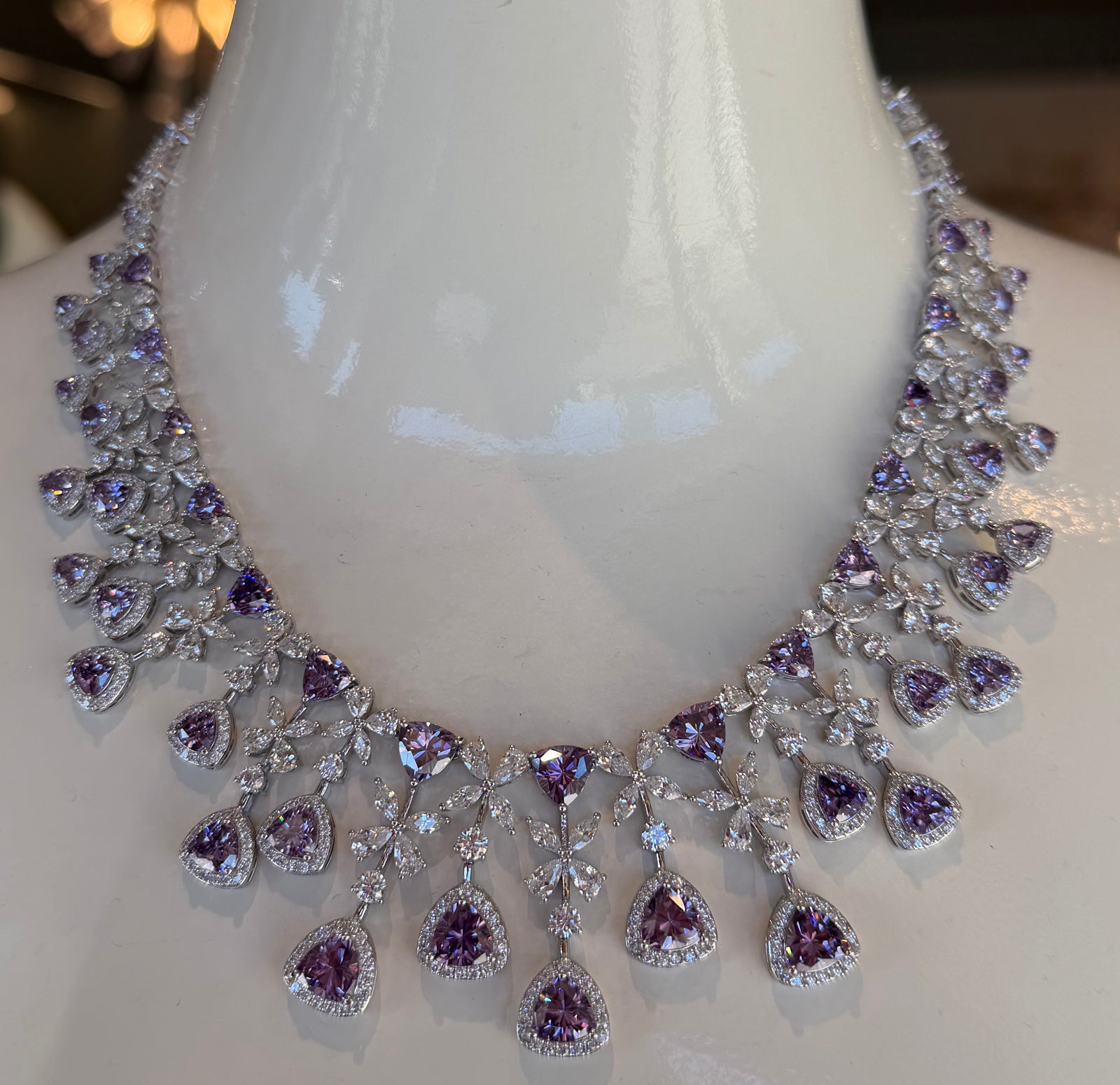 Collar Necklace | Demure Clover Trilliant Drop | Amethyst & Crystal