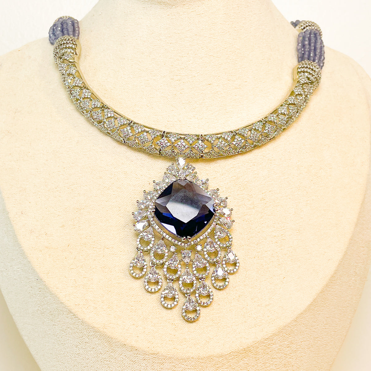 Necklace | Carré Chandelier | Amethyst Crystal