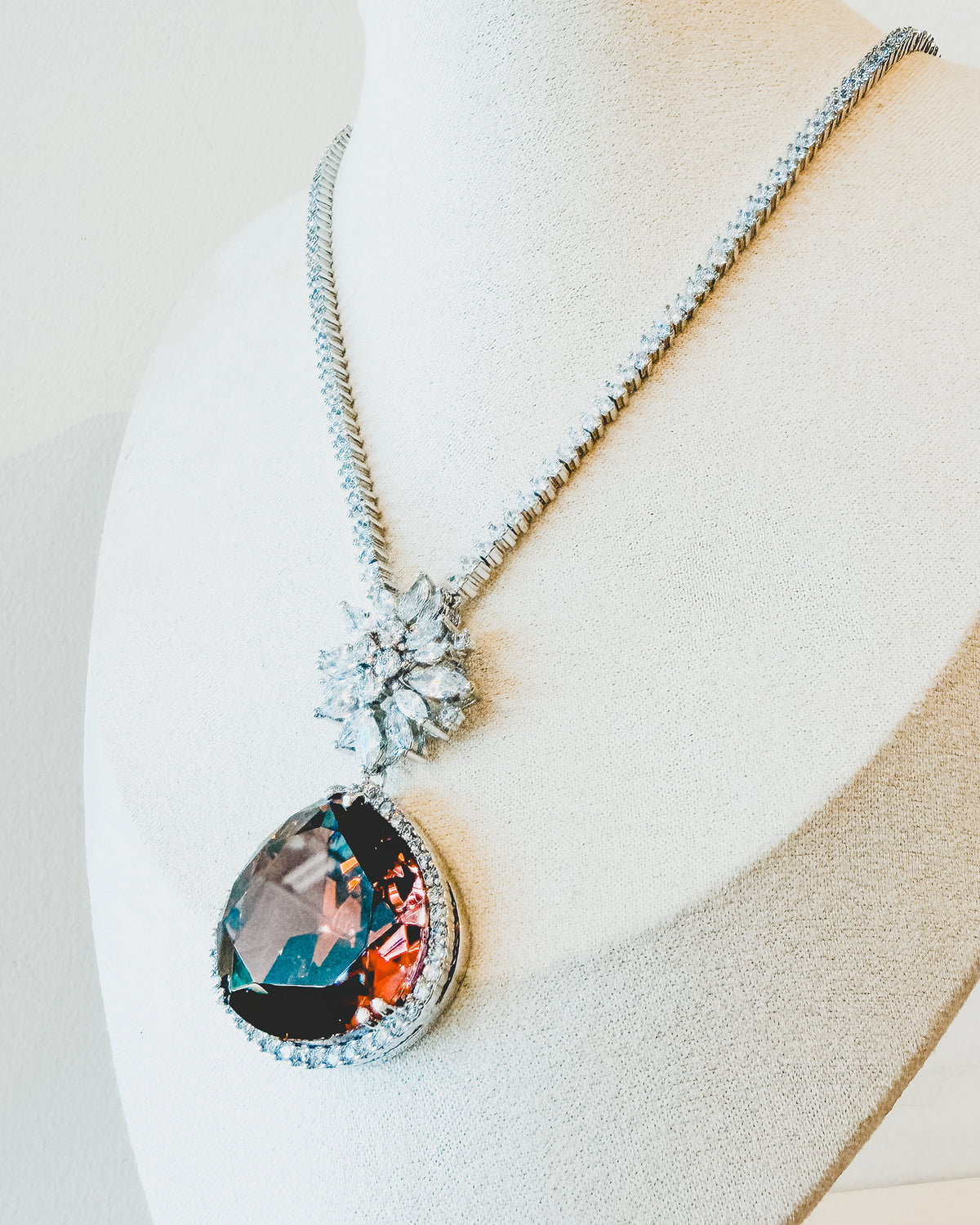 Necklace | Crystal Cluster Teardrop | Smoky Topaz