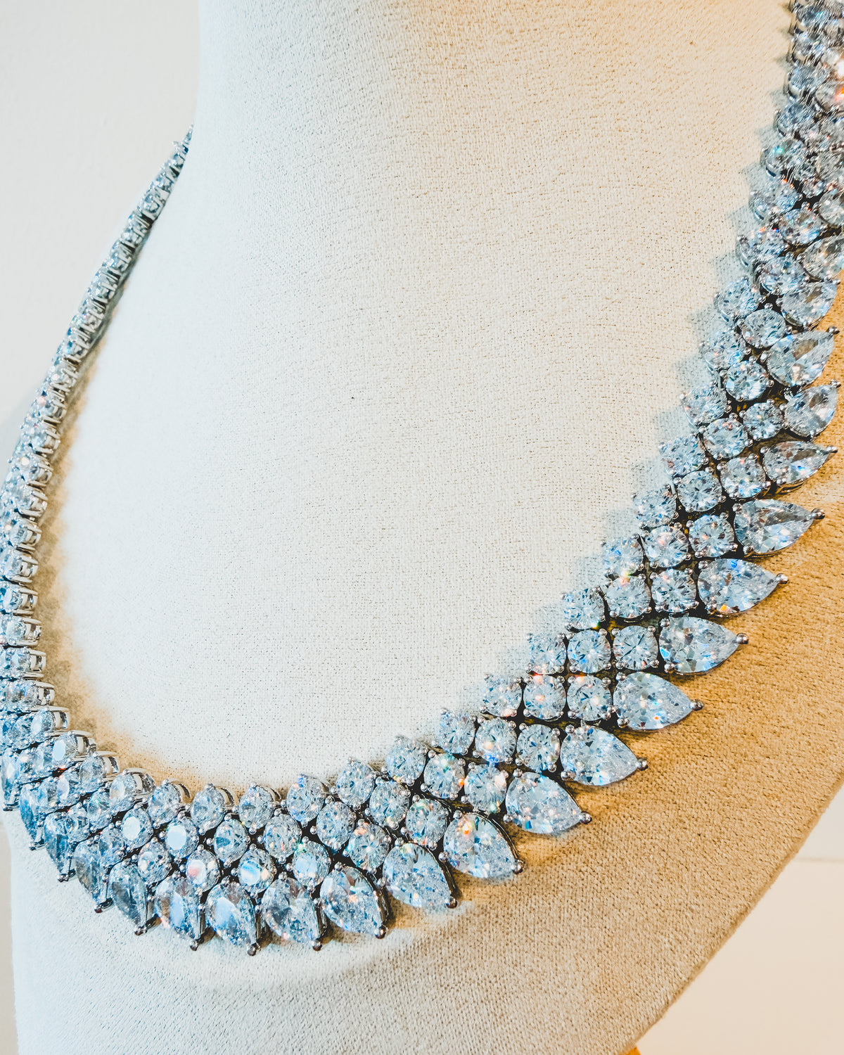 Necklace | Crystal Leaf | Silver