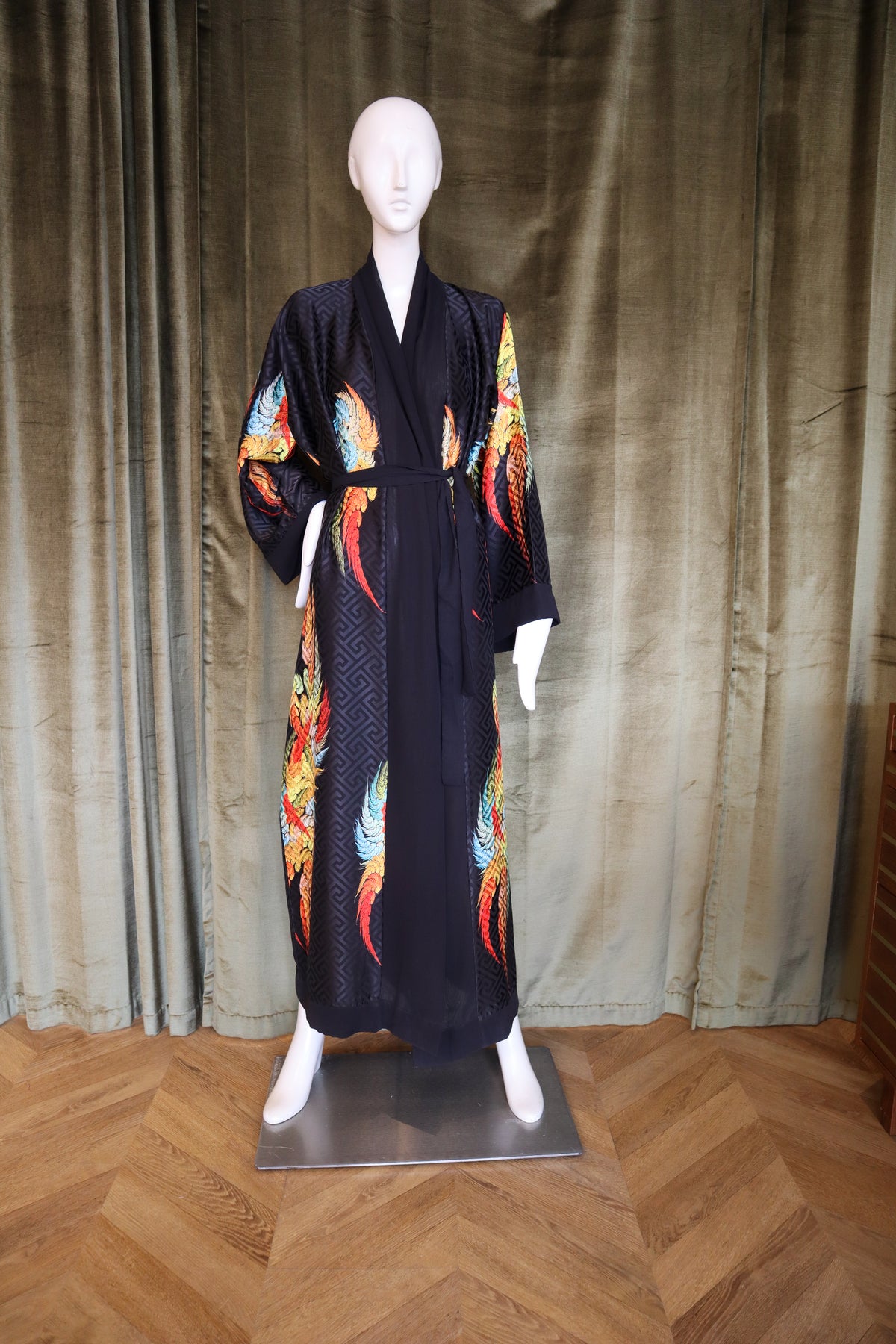 Phoenix Robe | Black