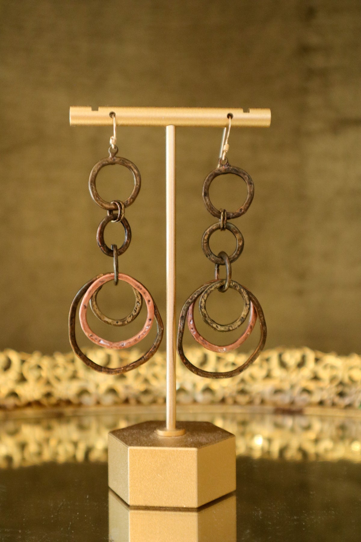 Mixed Metal Interlocking Circle Earrings | Vintage