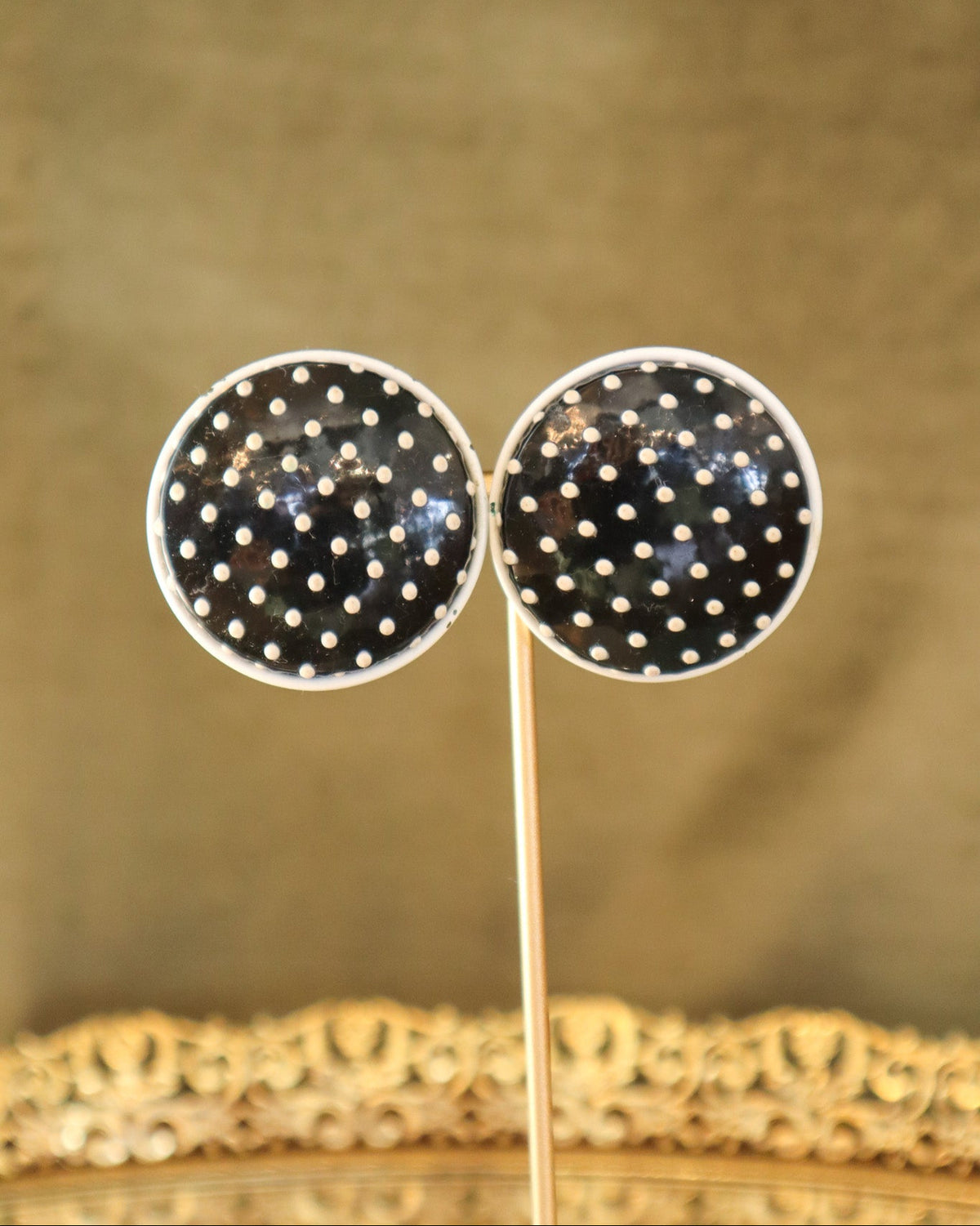 Retro Round Black and White Polka Dot Clip-on Earrings | Vintage