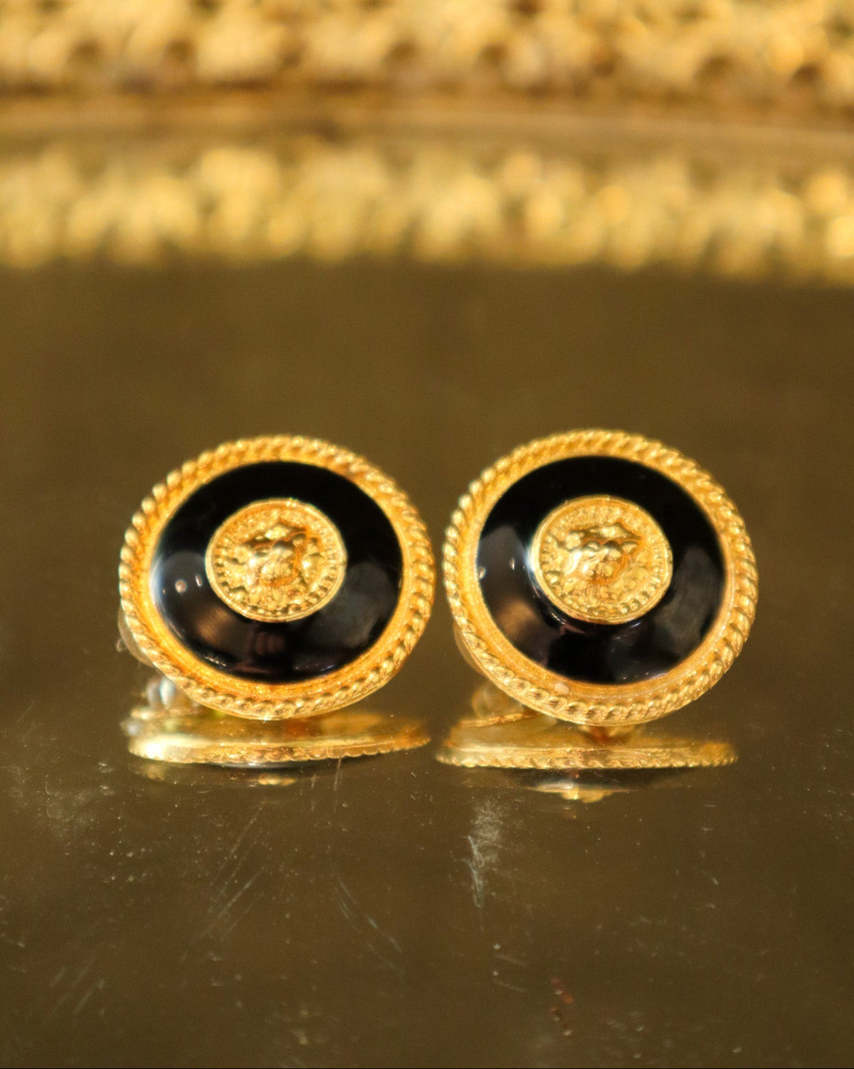 1970&#39;s Lion Head Round Clip-On Earrings | Vintage