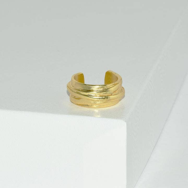 Ring | Overlap - Gold | Karine Sultan