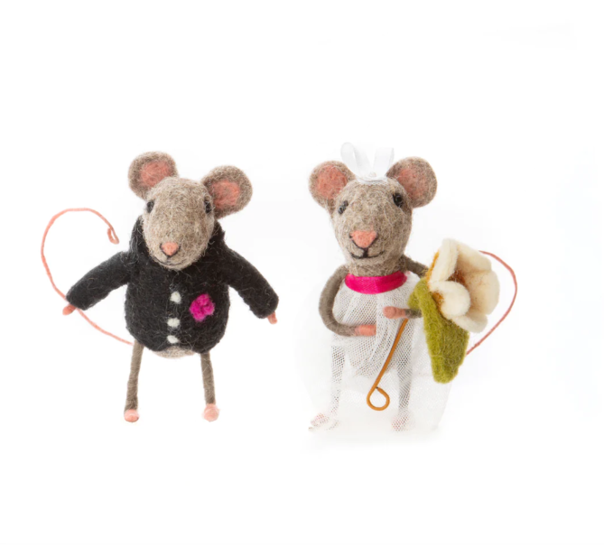 Figurines | Bride and Groom Felt Mice | Sew Heart Felt